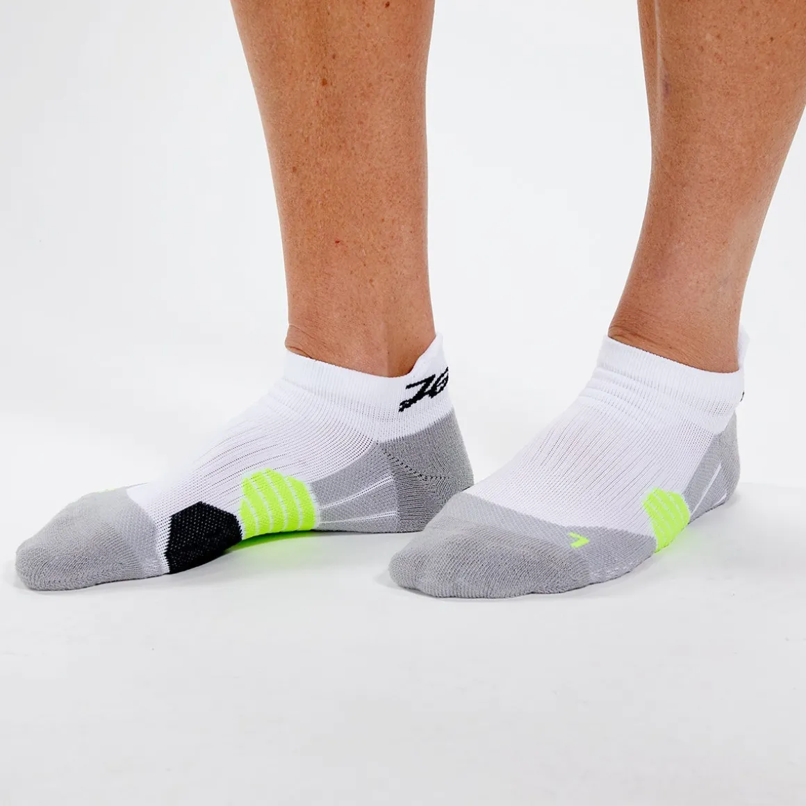 Unisex No Show Medium Cushion Sock - White
