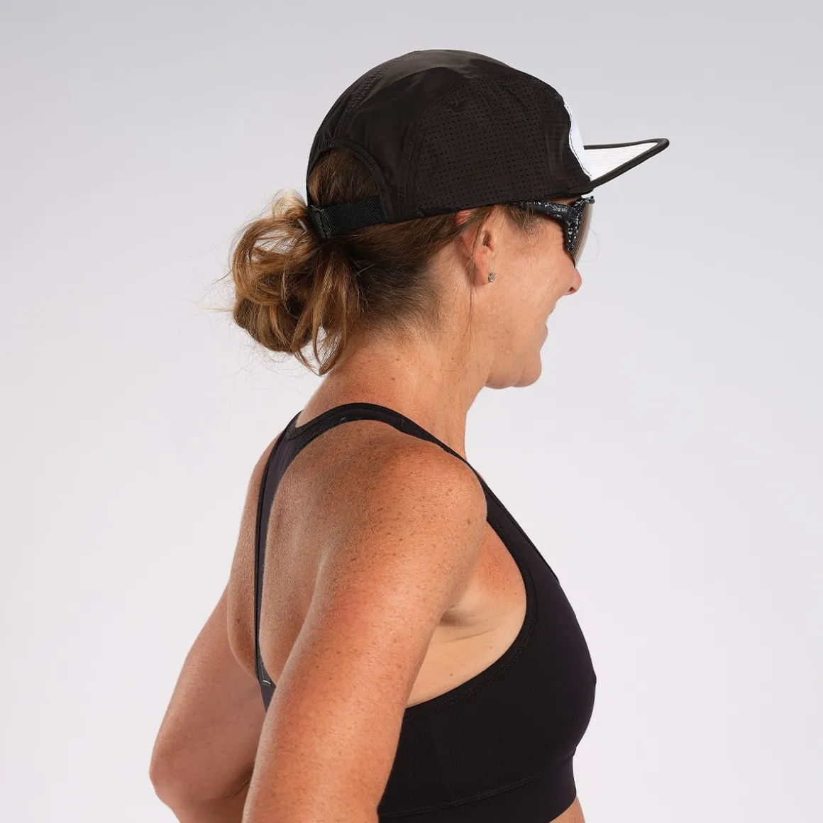 Unisex Tech 5-Panel Hat - Black/White
