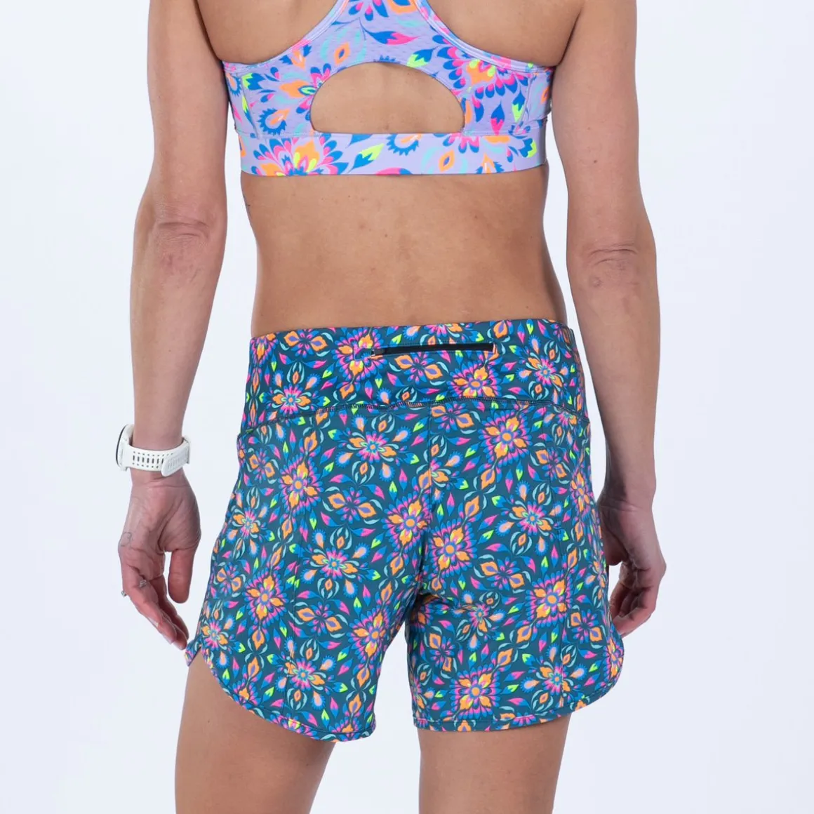 Women's Ltd Run 6" Short - Kaleidoscope